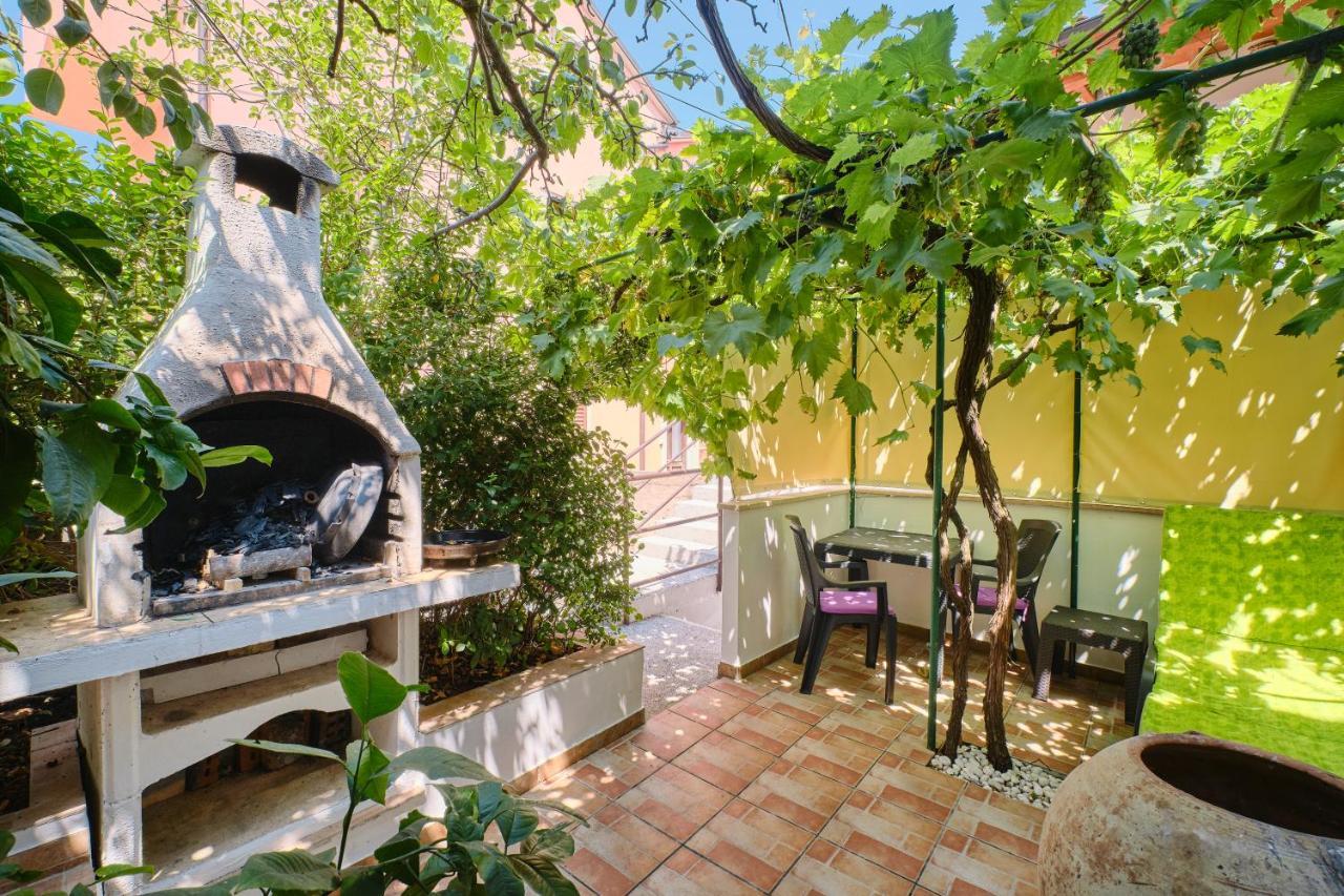 Apartments Antares Мали-Лошинь Экстерьер фото